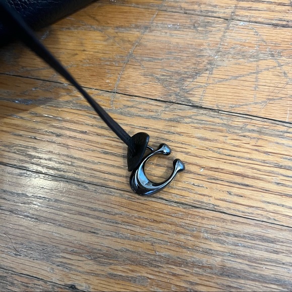 Coach Dalton 31 black tote with gunmetal hardware - Picture 9 of 13